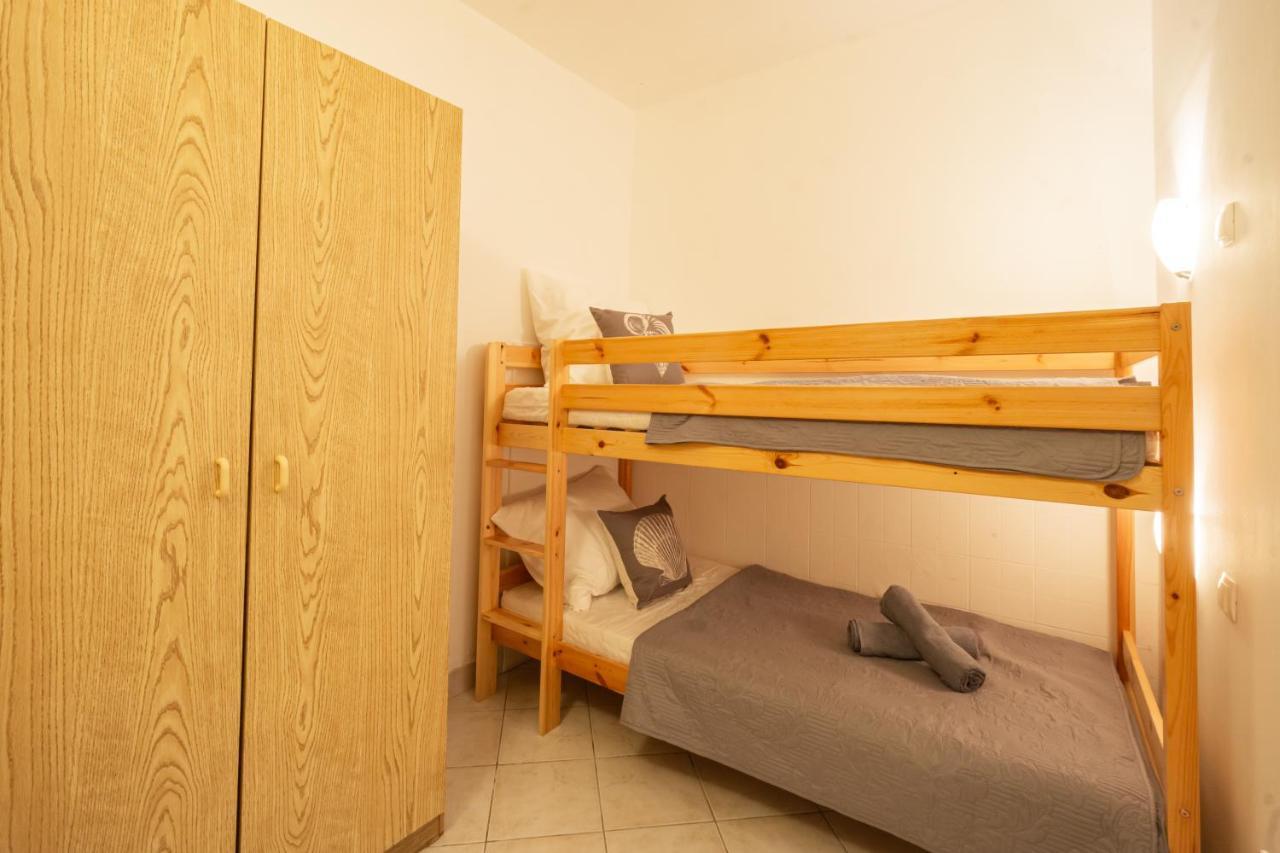 Apartment Coral Metajna Esterno foto